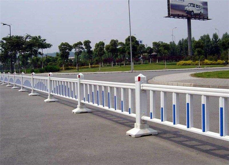 交通護欄